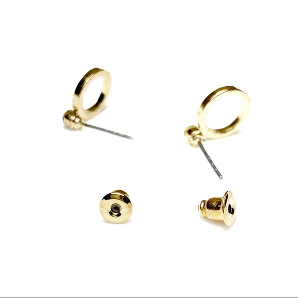 New without tags! Gold circle stud earrings - Picture 5 of 5